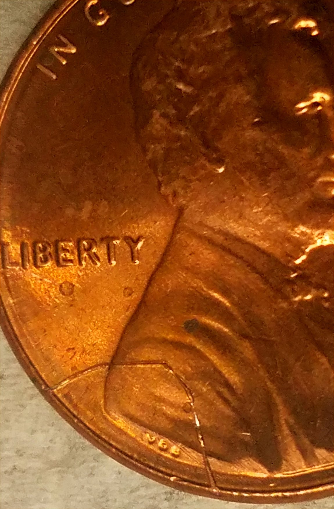 2011-D-Lincoln-Cent-Pre-Cud-On-Obverse-Near-The-VDB-Initials/Letters?